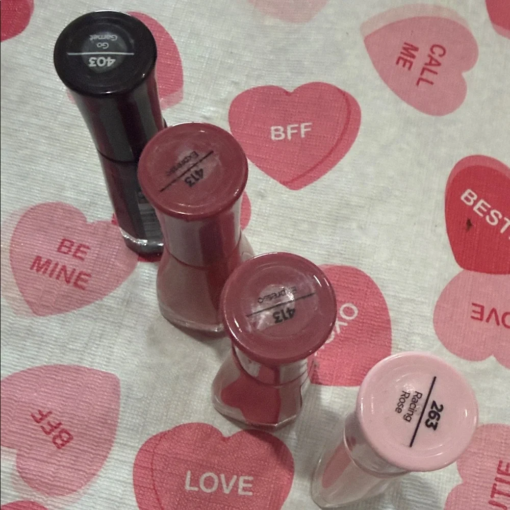 Bundle Sally Hansen Insta-Dri Nail Polish Set - Picture 3 of 3